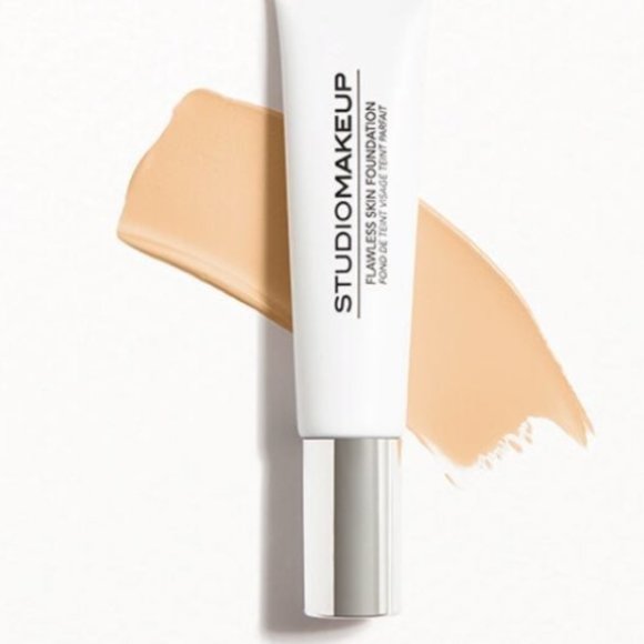 COPY - STUDIOMAKEUP Flawless Skin Foundation in O… - Picture 1 of 9
